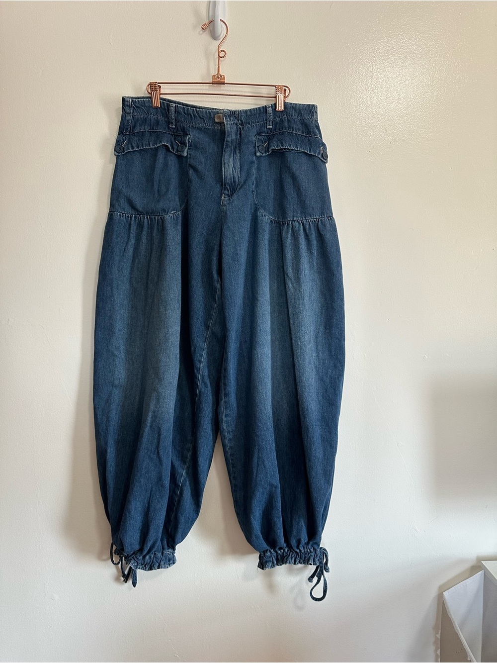 Free People We The Free Lotus Balloon Jeans, Size 32 - Picture 10 of 12